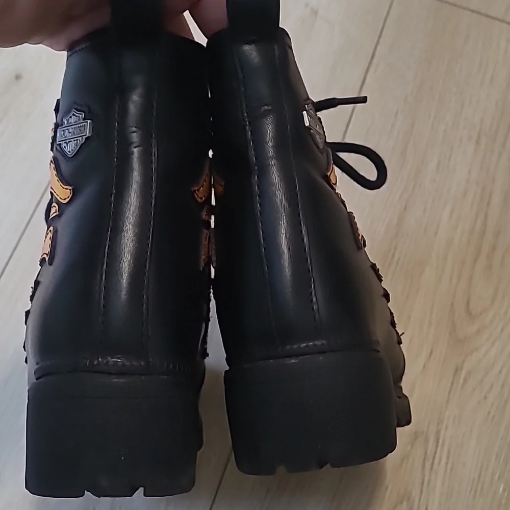 Harley-Davidson Kids Black and Yellow Flame Boots Size 5.5